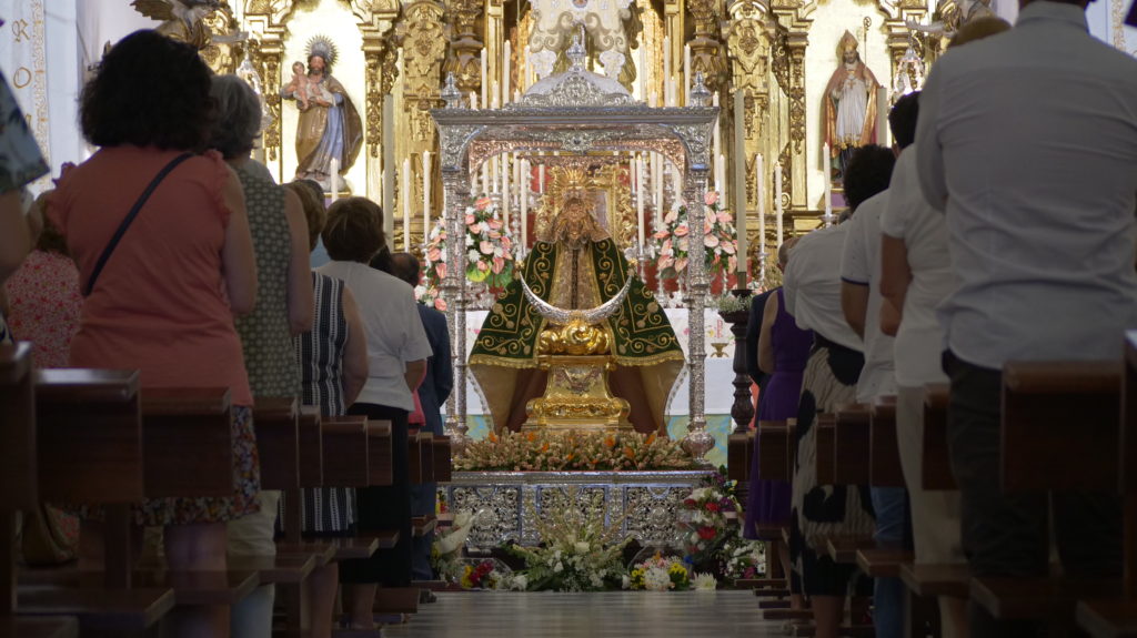 La Hermandad de la Patrona tras la ansiada coronación