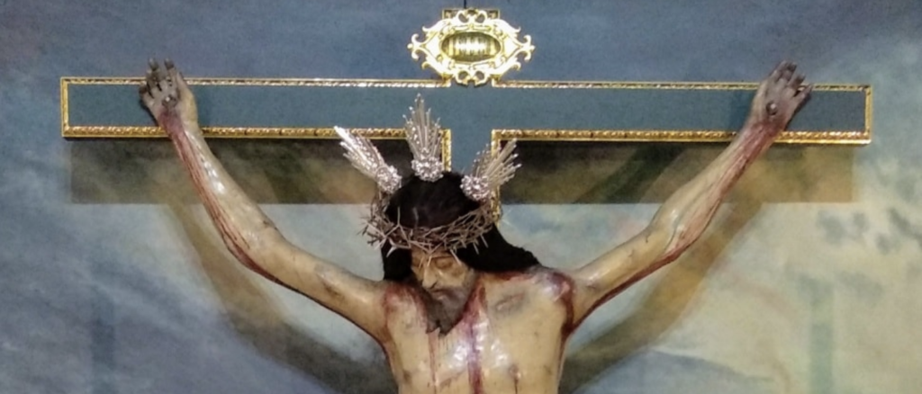 Nuevo INRI para la cruz del Santo Cristo