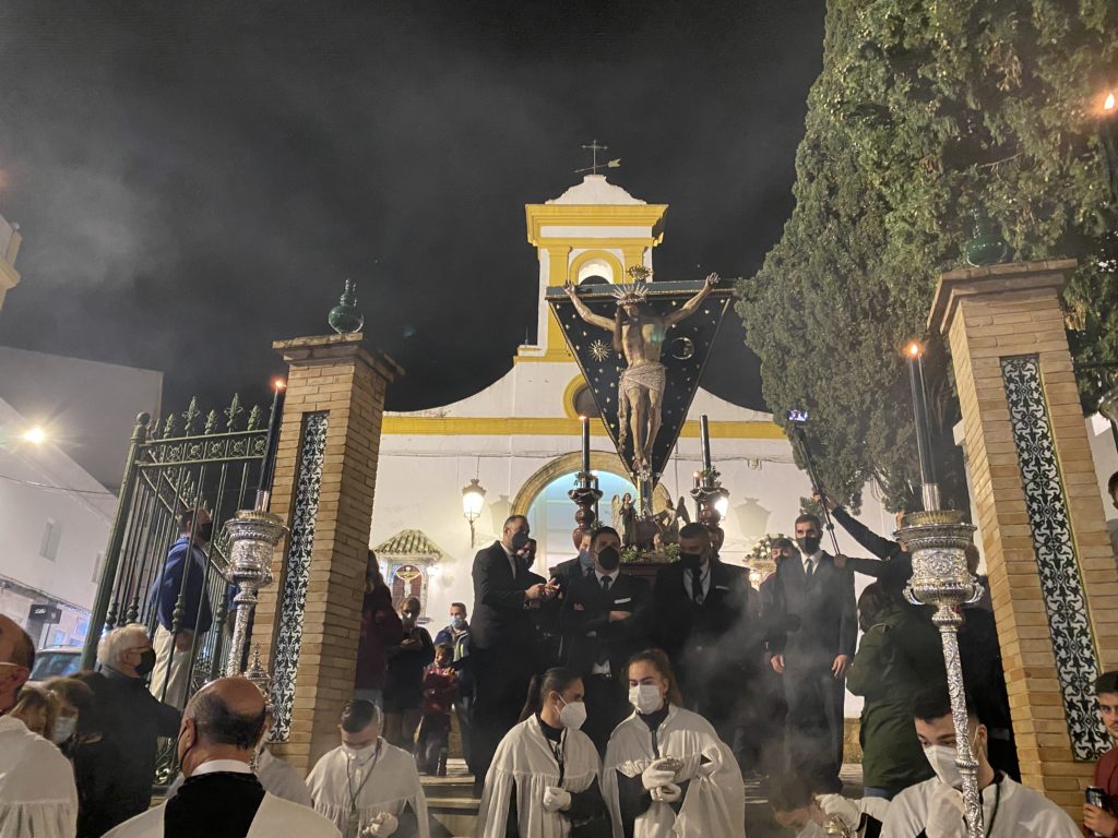 Maravilloso y multitudinario viacrucis de la Vera Cruz