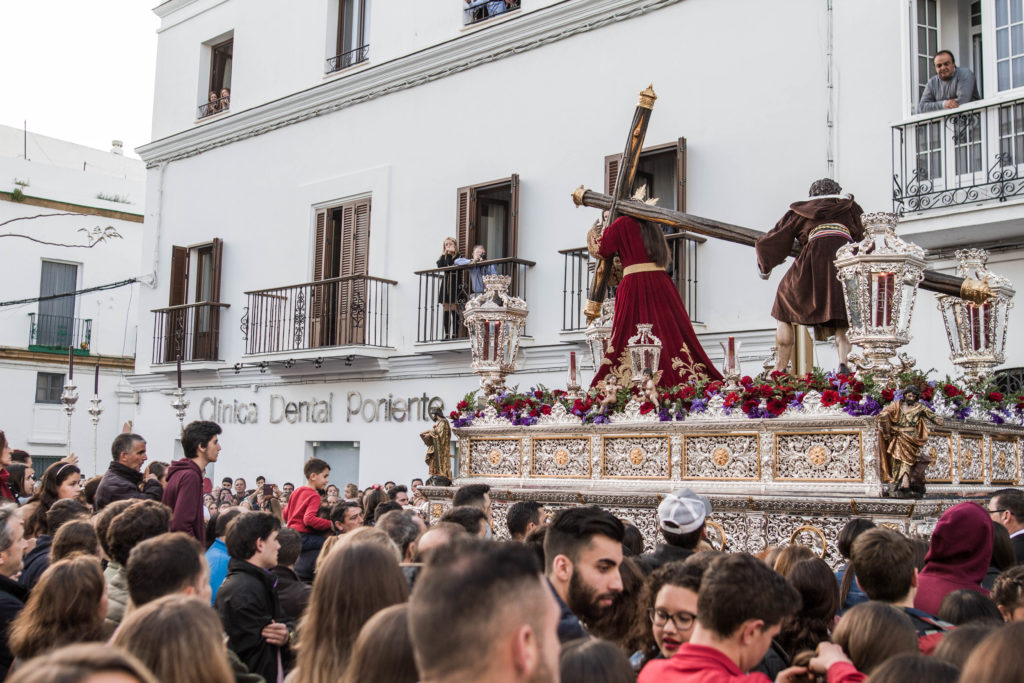 Chiclana se hace Cofradía y Silencio