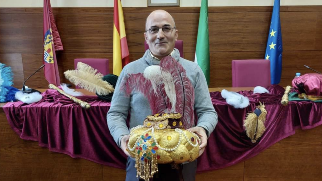 El Rvdo. Padre Alberto Fernández será el Rey Baltasar estas Navidades