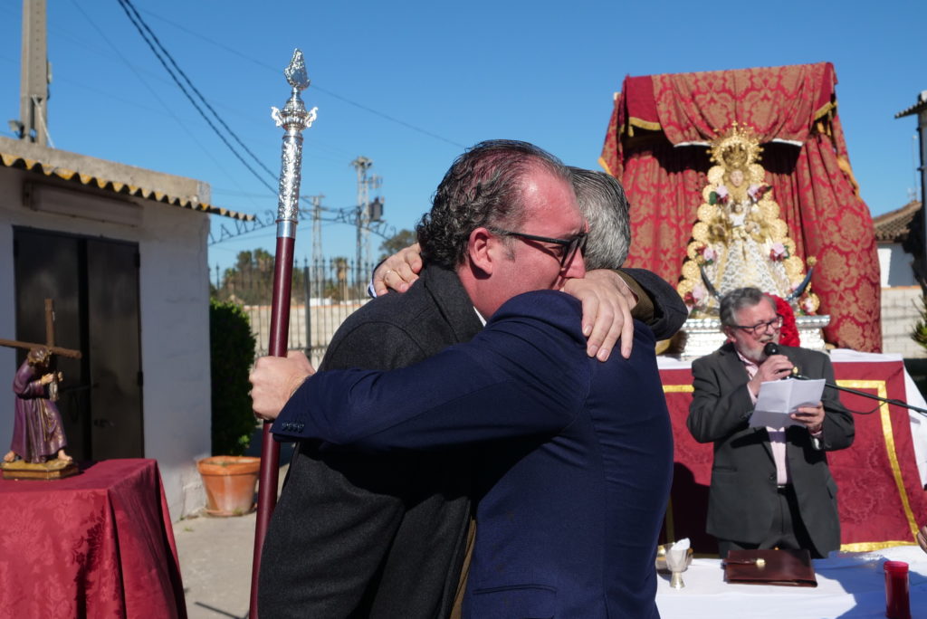 Antonio González recibió la vara de peregrino el pasado sábado